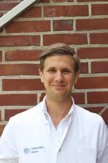 Dr. Thomas Osterholt